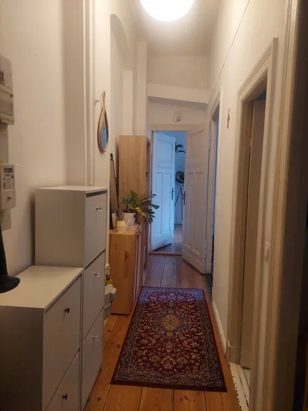 Nachmieter gesucht! 2-Zimmer-Wohnung in Berlin-Charlottenburg mit Balkon — photo 1